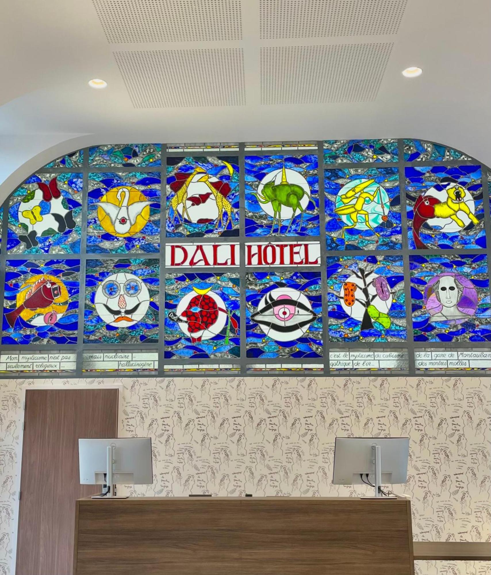 Dali Hotel Монтобан Экстерьер фото